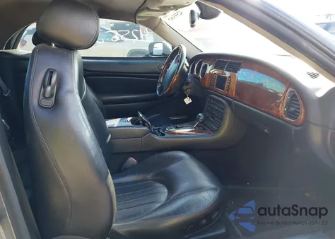 2005 Jaguar Xk8 z USA, uszkodzony, nr VIN SAJDA42C852A39190